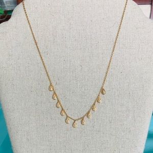 Stella & Dot Dainty short gold necklace